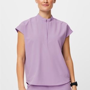 Oversized Rafaela scrub top
